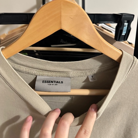 Essentials FEAR OF GOD T-shirt - size Small - Picture 4 of 5
